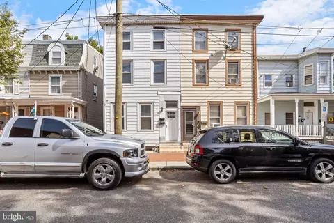 223 Monmouth St, Gloucester City, NJ 08030