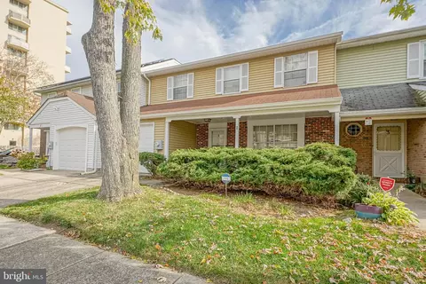 2 Windsor Mews, Cherry Hill, NJ 08002