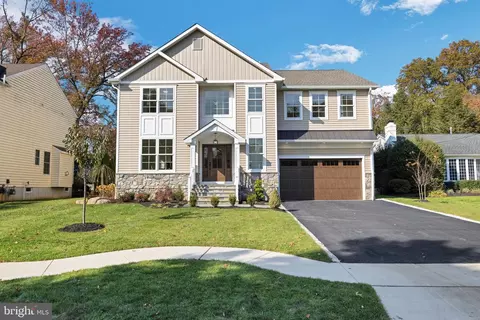 862 Longwood Cir, Haddonfield, NJ 08033