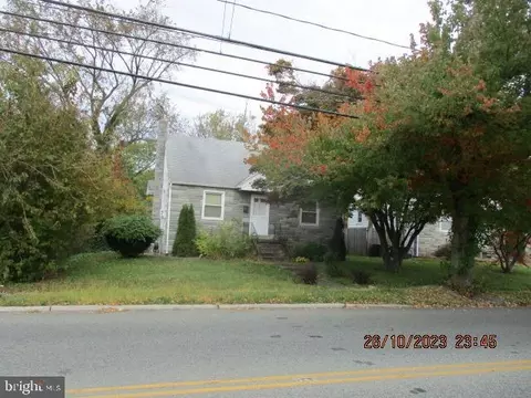 205 Evesham Ave, Magnolia, NJ 08049