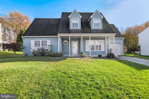 8 Braemar Ave, Blackwood, NJ 08012