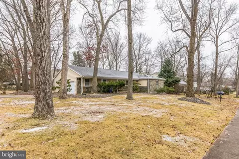 507 Gatewood Rd, Cherry Hill, NJ 08003