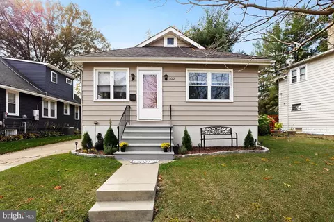 102 Akron Ave, Westmont, NJ 08108