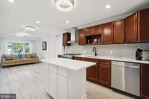 352 Monroe Ave, Cherry Hill, NJ 08002