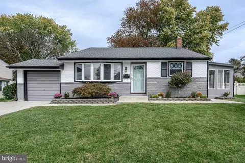 213 W Browning Rd, Bellmawr, NJ 08031
