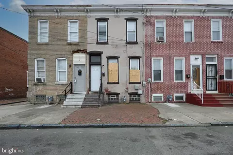 716 Spruce St, Camden, NJ 08103