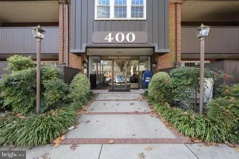 34 Haddonfield Cmns, Haddonfield, NJ 08033