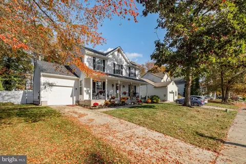 39 Wilson Dr, Sicklerville, NJ 08081