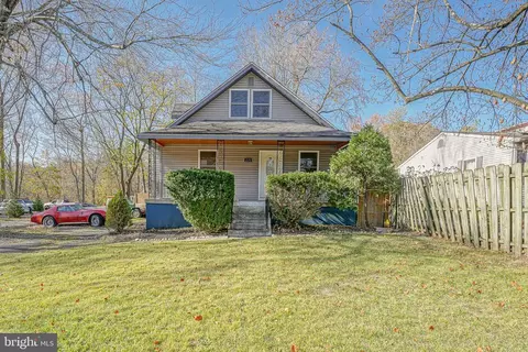 226 E Gibbsboro Rd, Lindenwold, NJ 08021