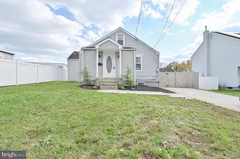 22 Garfield Ave, Blackwood, NJ 08012