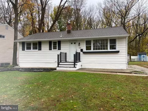 500 Linda Ave, Blackwood, NJ 08012