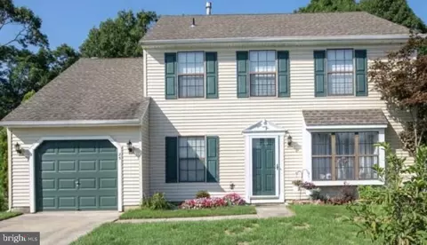 25 Covington Dr, Sicklerville, NJ 08081