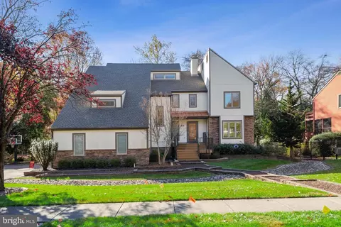 64 Holly Oak Dr, Voorhees, NJ 08043