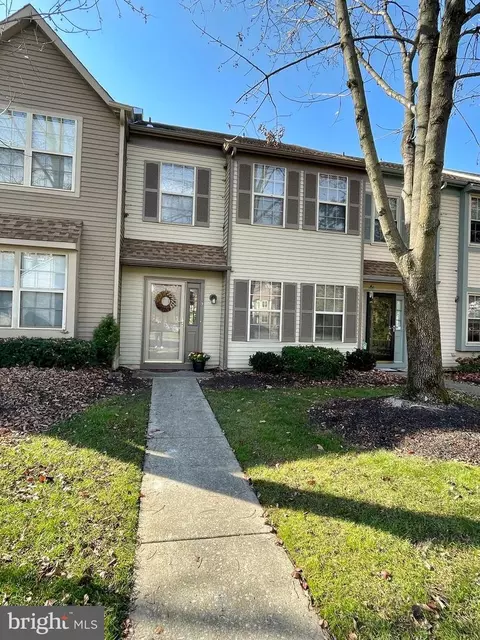 3 Village Ct, Audubon, NJ 08106