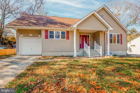 1608 Lake Ave, Clementon, NJ 08021