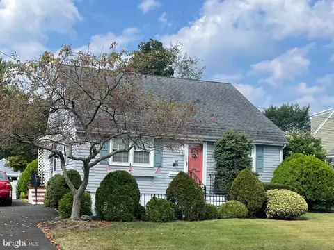 10 Dallas Ave, Haddon Heights, NJ 08035