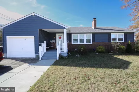 22 Delaware Ave, Berlin, NJ 08009
