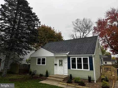 516 E Church St, Blackwood, NJ 08012