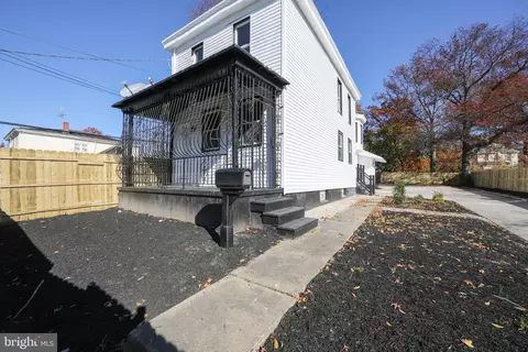 330 N 36th St, Pennsauken, NJ 08110