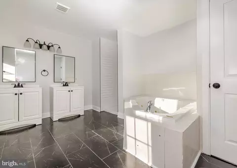 1005 Laurel Rd, Lindenwold, NJ 08021 photo 18