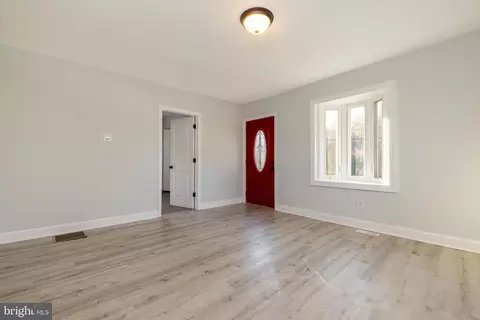 1005 Laurel Rd, Lindenwold, NJ 08021 photo 4