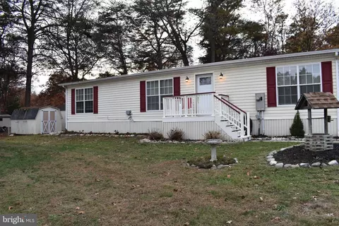 19 Swift Run Dr, Sicklerville, NJ 08081