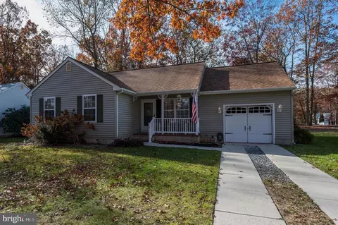 13 Spruce Ave, Hammonton, NJ 08037