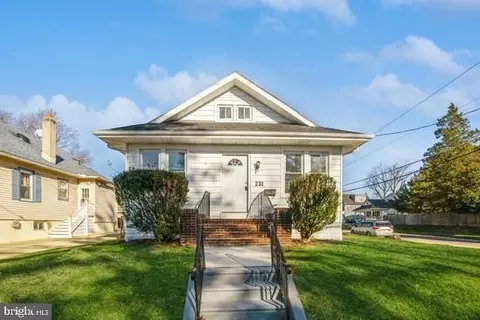 231 Edgewood Ave, Audubon, NJ 08106