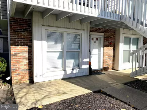 108 Park Place Dr, Cherry Hill, NJ 08002