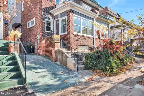 1260 Magnolia Ave, Camden, NJ 08103