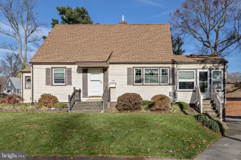 1321 Chestnut Ave, Haddon Heights, NJ 08035