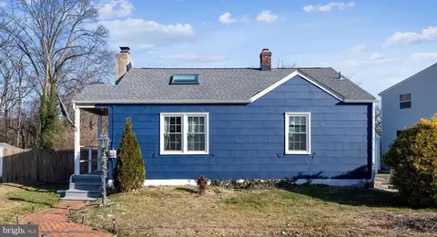 10 Winding Way, Cherry Hill, NJ 08002