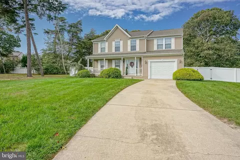 15 Jaques Ct, Sicklerville, NJ 08081