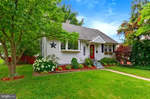 15 S Highland Ave, Runnemede, NJ 08078