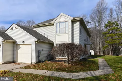 13 Fox Meadow Dr, Sicklerville, NJ 08081