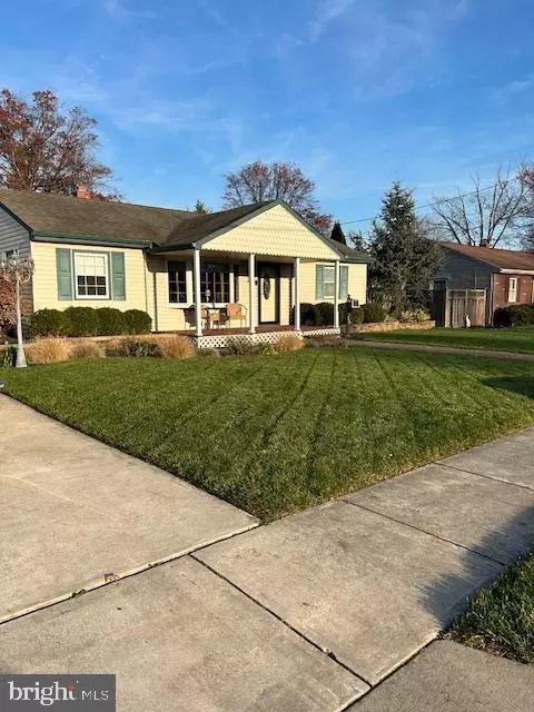 15 Drexel Ave, Stratford, NJ 08084