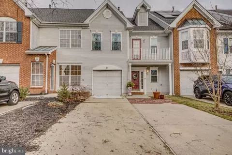 18 Greens Way, Blackwood, NJ 08012