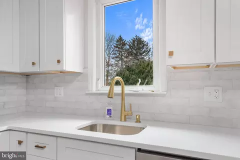 500 Maple Ave, Haddonfield, NJ 08033 photo 9