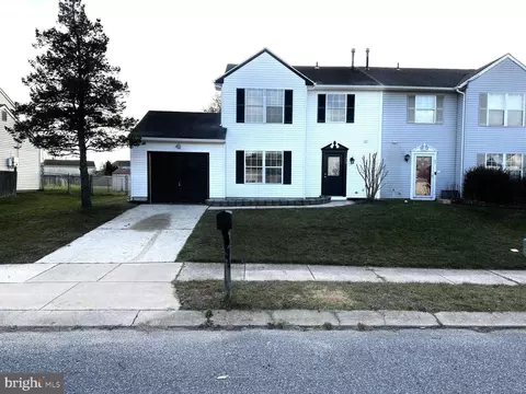 25 Cherry Grove Ln, Sicklerville, NJ 08081
