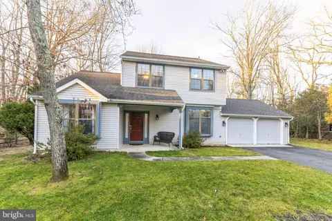 3 Redstone Rdg, Voorhees, NJ 08043