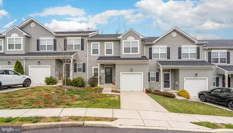 6 Shire Ct, Somerdale, NJ 08083