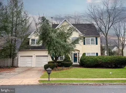 2 Aberdeen Dr, Sicklerville, NJ 08081