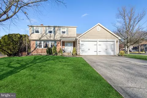 48 Roberts Dr, Somerdale, NJ 08083