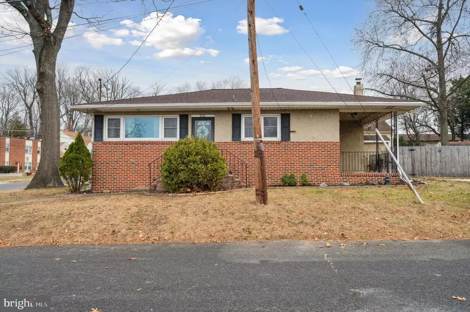 320 Hill Ave, Runnemede, NJ 08078 25 Photos Movoto