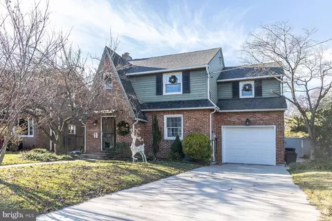 419 Bradford Ave, Westmont, NJ 08108