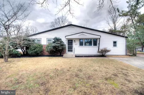 803 Bentley Rd, Lindenwold, NJ 08021