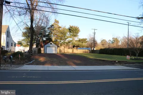 136 A New Freedom Rd, Clementon, NJ 08021