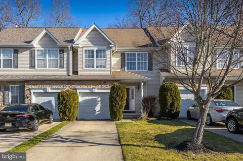 249 Hidden Dr, Blackwood, NJ 08012