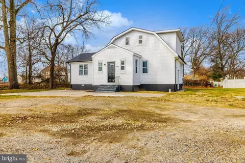8453 Water Works Rd, Pennsauken, NJ 08110