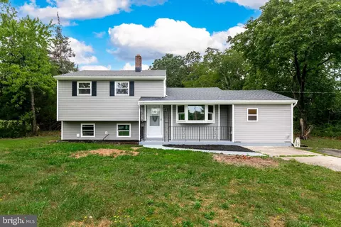 37 S Cedar Brook Rd, Sicklerville, NJ 08081